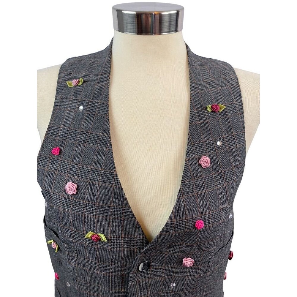 XL Junior Women's Gray Floral Embellished Button Up Vest Satin Back